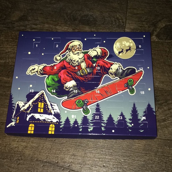 Girls Charm bracelet advent calendar - Picture 2 of 2